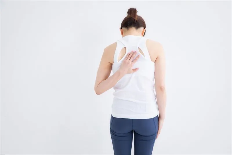 猫背を改善するには？