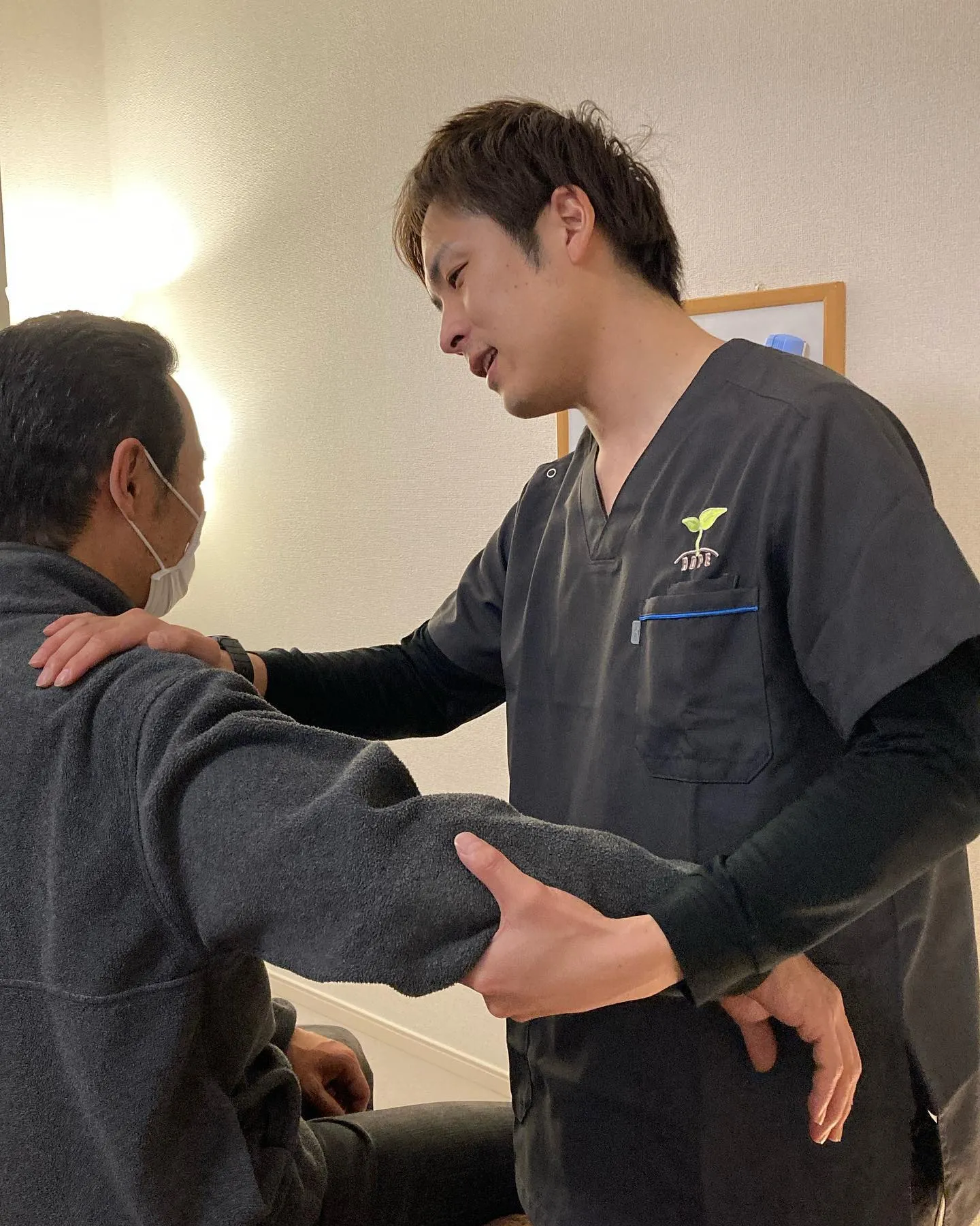 巻き肩でお悩みなら当院へ！