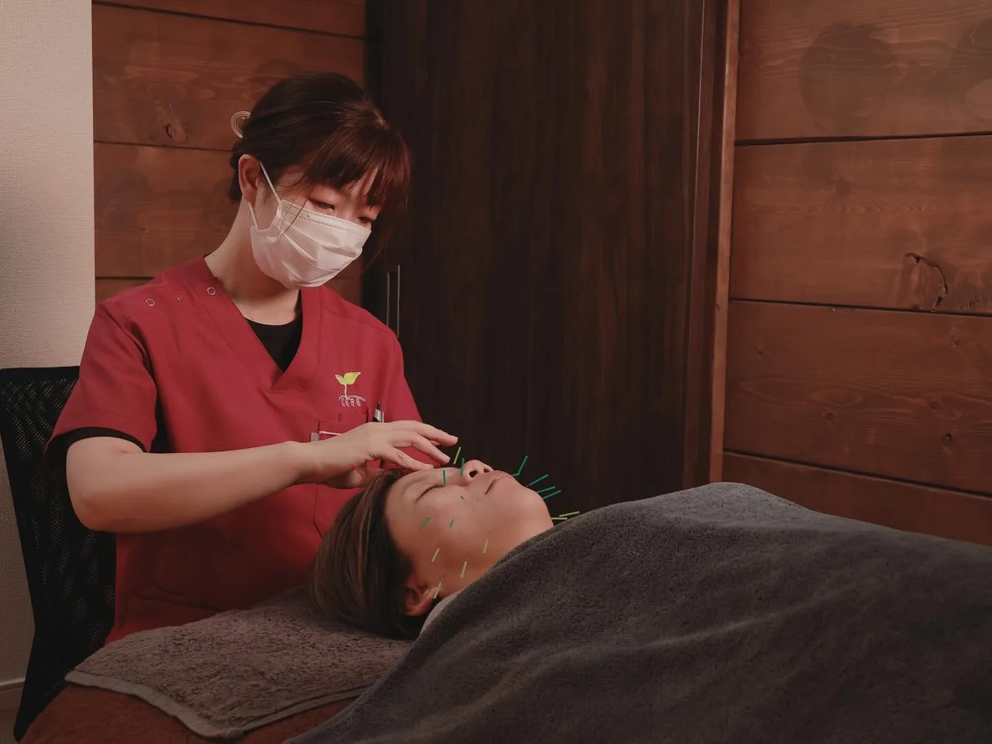 美容鍼・リンパマッサージなら当院へ！