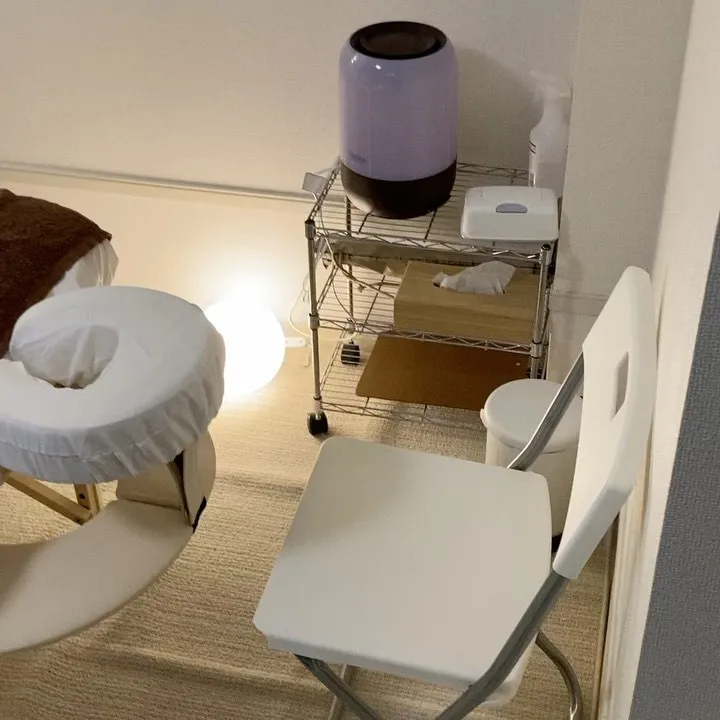 茨木市駅近くにある整体院HOPEの施術室紹介